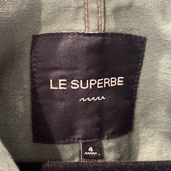 Women’s never worn Le Superbe jacket with embroidery on back! - Picture 2 of 4